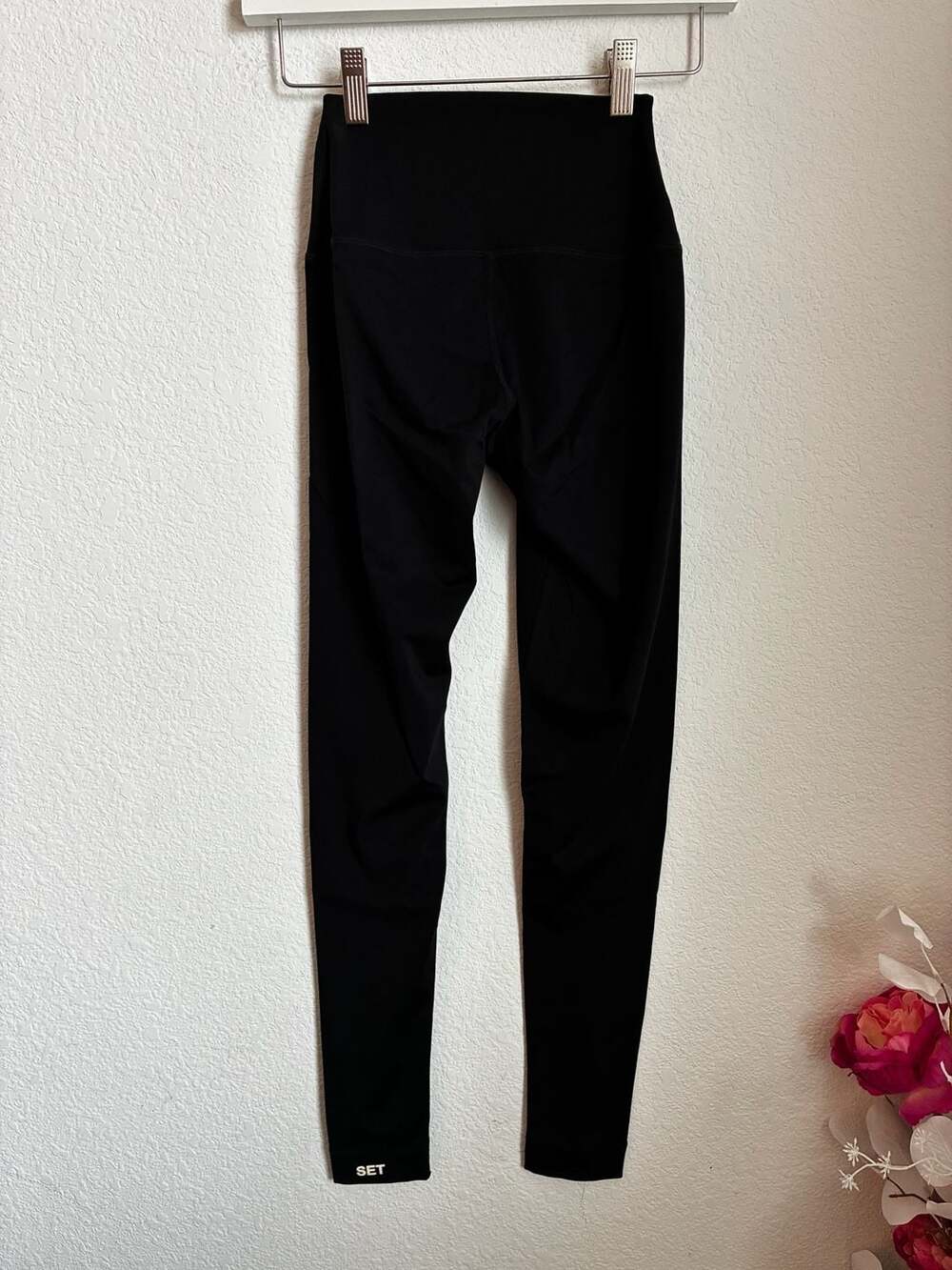 SET Active Sportbody High-Waisted Leggings in Black Size Small